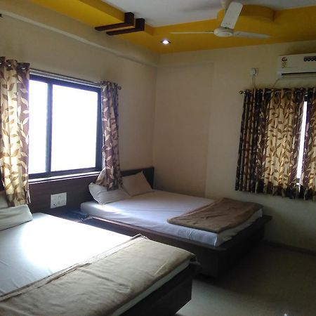 Sri Sai Sannidhi Hotel Shirdi Luaran gambar